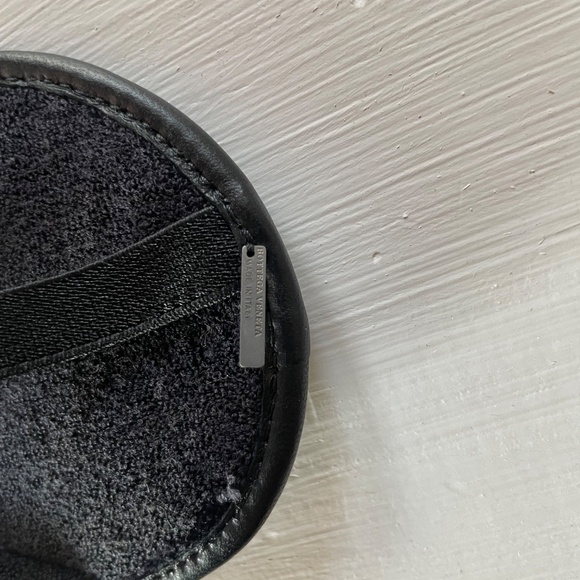 Bottega Veneta Intrecciato Leather Sleepmask - Picture 5 of 5